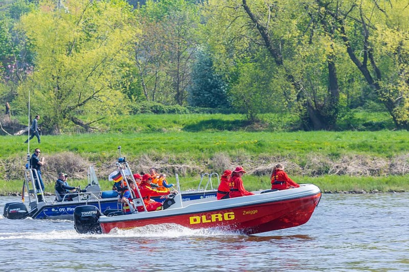 Rescue boat of the DLRG