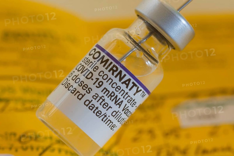 Symbol image Corona vaccine Comirnaty