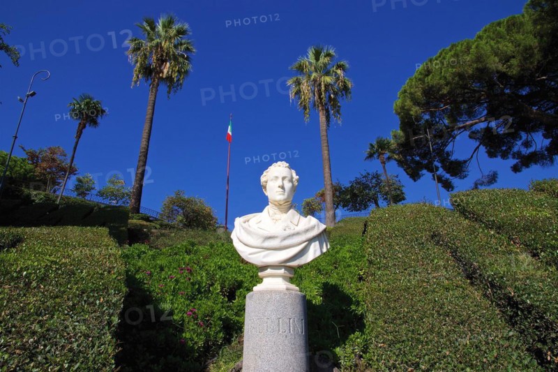 Monument, Bust, Vincenzo Bellini, Palm trees, Parco Maestranze, Park, Villa Bellini, Catania, Old Town, Baroque Old Town, East Coast, Sicily, Italy, Europe