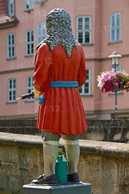 Figure of the doctor and miracle healer Dr. Eisenbarth by Darius Monser, Hannoversch Münden, Lower Saxony, Germany, Europe