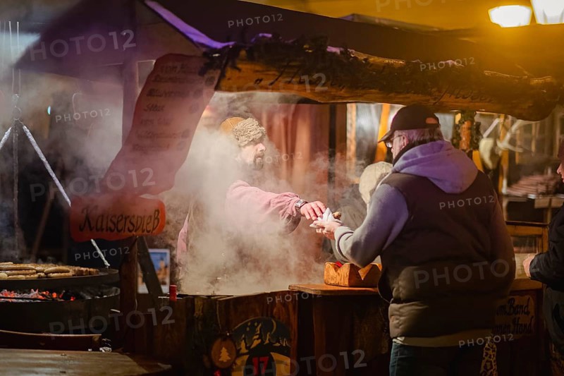 Known today as the Bautzen Wenzelsmarkt, Upper Sorbian Budyske Wjaclawske wiki, the Bautzen Christmas market in Upper Lusatia is the oldest Christmas market in Germany mentioned in a chronicle according to the Record Institute for Germany