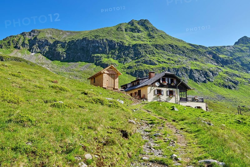 Landawirseehütte with Samspitze, Schladminger Tauern, Göriach, Lungau, Salzburg