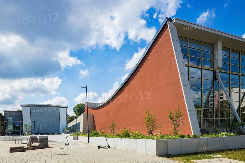 Swimming and diving hall Freiberger Platz