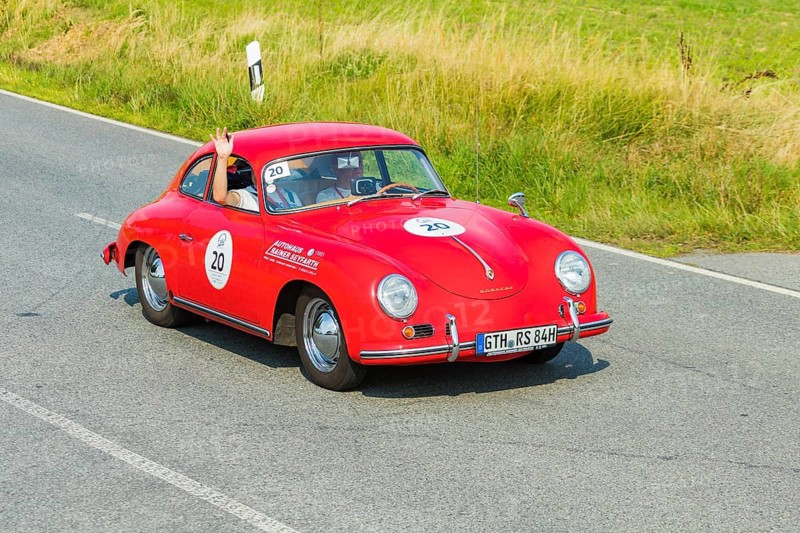 A drive for vintage vehicles. Skilful handling of the vehicle, finding the route by means of the road book and consistent driving style will be assessed. The route, time and drive-through checks as well as special stages are determined by the road book and the boarding card. Porsche 356A 1955