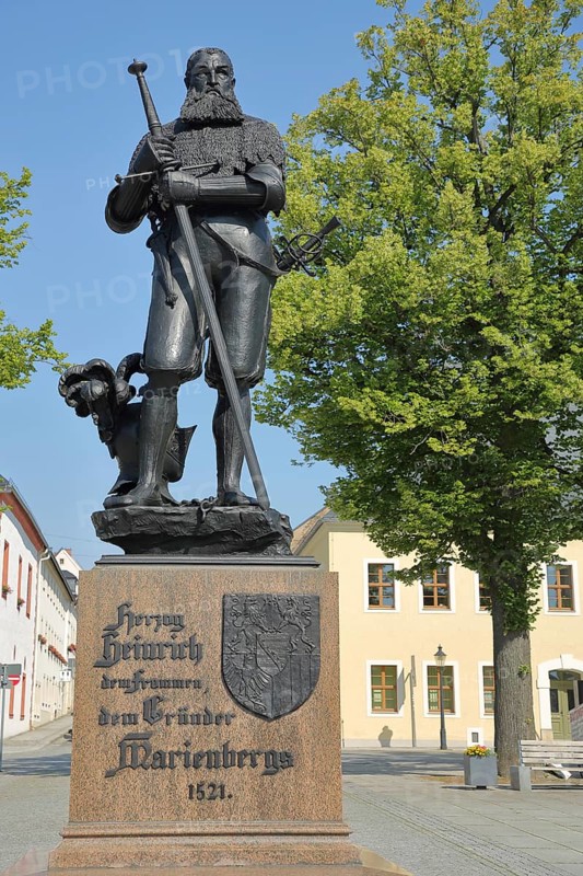 Sculpture and Monument to Saxon Duke Henry the Pious Founder of Marienberg, Saxon, Margrave, Count, Man, Sword, Inscription, Bronze, Erzgebirge, Saxony, Germany, Europe