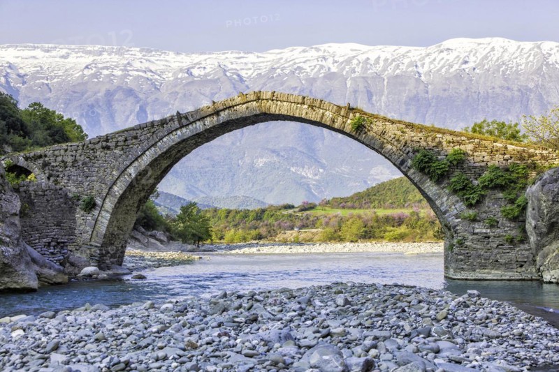 Kadiut bridge, arch bridge near Bënjë, Benja, over the wild river Lengarica, landscape near Bënjë, Qark Gjirokastra, Albania, Europe