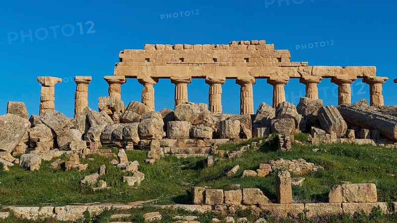 Row of columns, Temple A, Dioscuri Temple, Selinunte, Archaeological Site, Temple, Southwest Sicily, Sicily, Italy, Europe