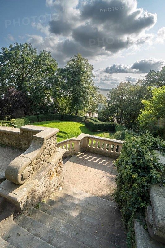 Roman garden, public park, Blankenese, Polterberg, Elbe, Art Nouveau, garden monument, amphitheatre, staircase, Moritz M. Warburg, Else Hoffa, 1913 to 1924, Hamburg