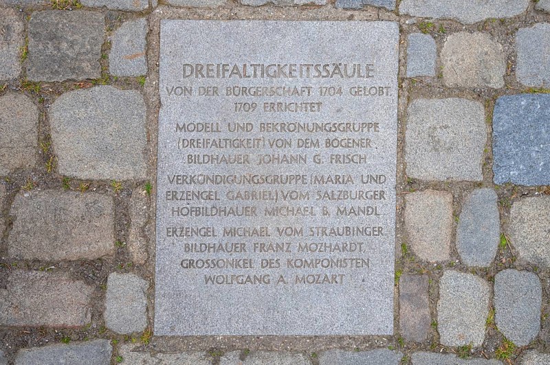 Plaque commemorating the erection of the Trinity Column, 1704, Theresienplatz, Straubing, Lower Bavaria, Germany, Europe