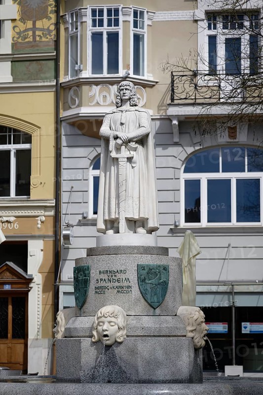 Spanheimer Denkmal, Dr-Arthur-Lemisch-Platz, Innere Stadt, Klagenfurt, Carinthia, Austria, Europe