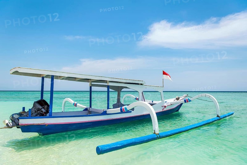Traditional old fishing boat, sea, blue, blue sky, weather, seafaring, ocean, fishing, fishing, work, tropical, empty, nobody, lonely, island, culture, holiday, tourism, travel, Gili Air, Indonesia, Asia