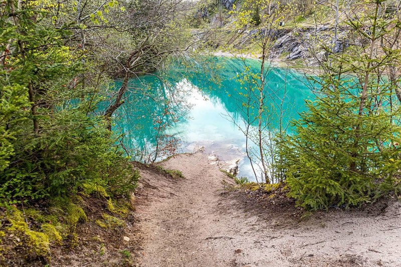 Blue lake in the Harz Mountains near Rübeland with turquoise-coloured water