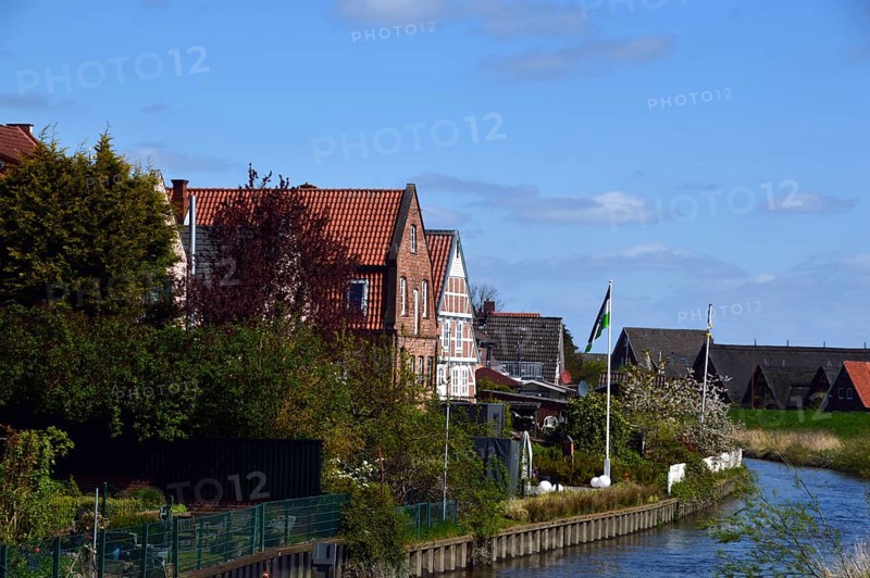 Panorama at the River Lühe in Spring in the Old Country, Steinkirchen, Lower Saxony, Germany, Europe