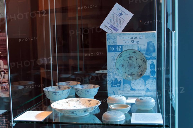 Commercial treasure hunters recovered vast quantities of porcelain from the