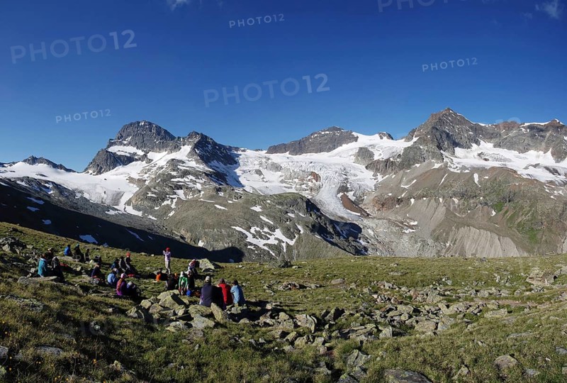 Rest area with a view in the Silvretta -
