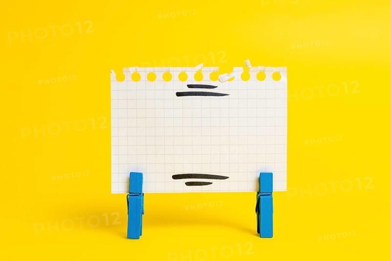 Colorful Idea Presentation, Displaying Fresh Thoughts, Sending Message