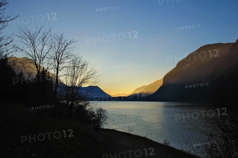 Evening atmosphere at Sylvensteinsee, Karwendel