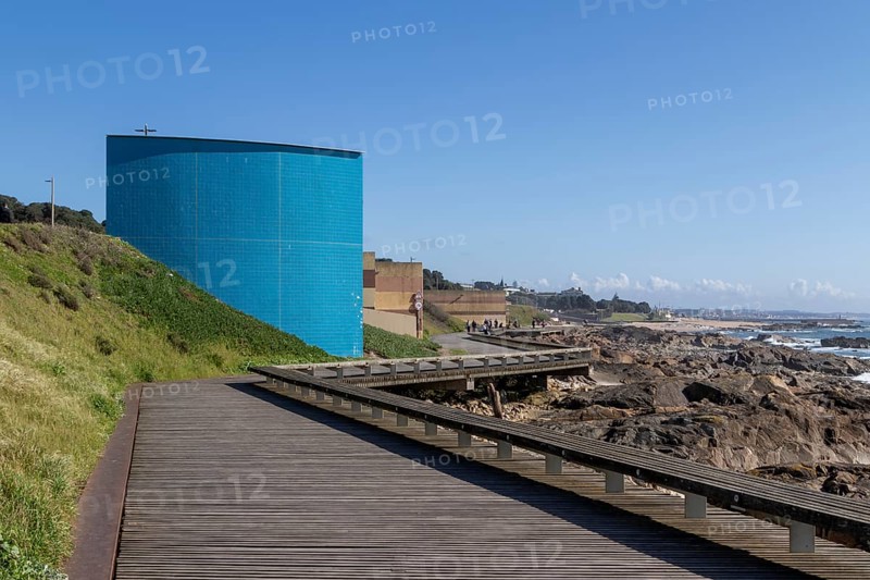 Passadiço das Ondas boardwalk, rocks and surf on the beach promenade in Nevogilde, Norte region, Porto district, Portugal, Europe