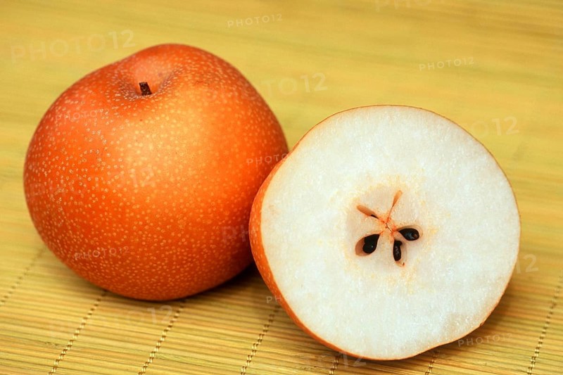 Asian pears, Asian pear (Pyrus pyrifolia), Nashi, optional
