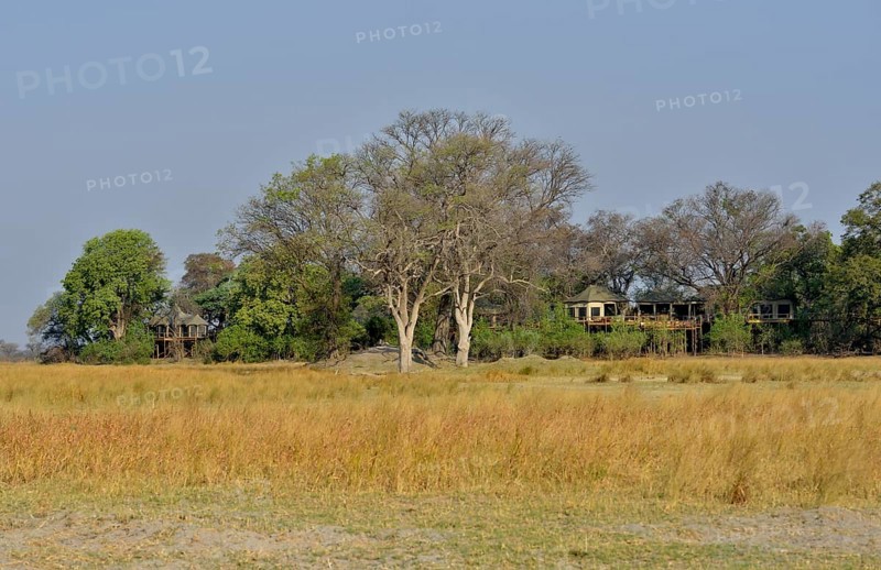 Chalets on stilts, Nambwa Lodge on the Kwando River, Bwabwata National Park, Zambezi Region, Caprivi Strip, Namibia, Africa