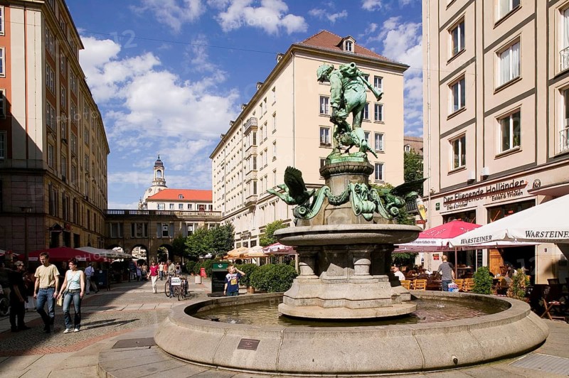 The Weiße Gasse with its new buildings from the 1950s was transformed into a pub district