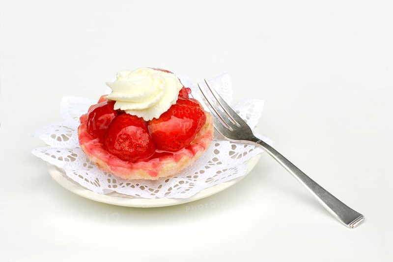 Strawberry cake, strawberry tart, plate, fork, cake fork, fruit cake, cream, whipped cream