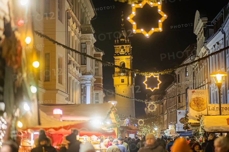 Known today as the Bautzen Wenzelsmarkt, Upper Sorbian Budyske Wjaclawske wiki, the Bautzen Christmas market in Upper Lusatia is the oldest Christmas market in Germany mentioned in a chronicle according to the Record Institute for Germany