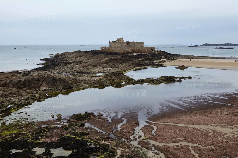 Fort National at low tide on a tidal island off Saint-Malo, Ille-et-Vilaine, Brittany, France, Europe