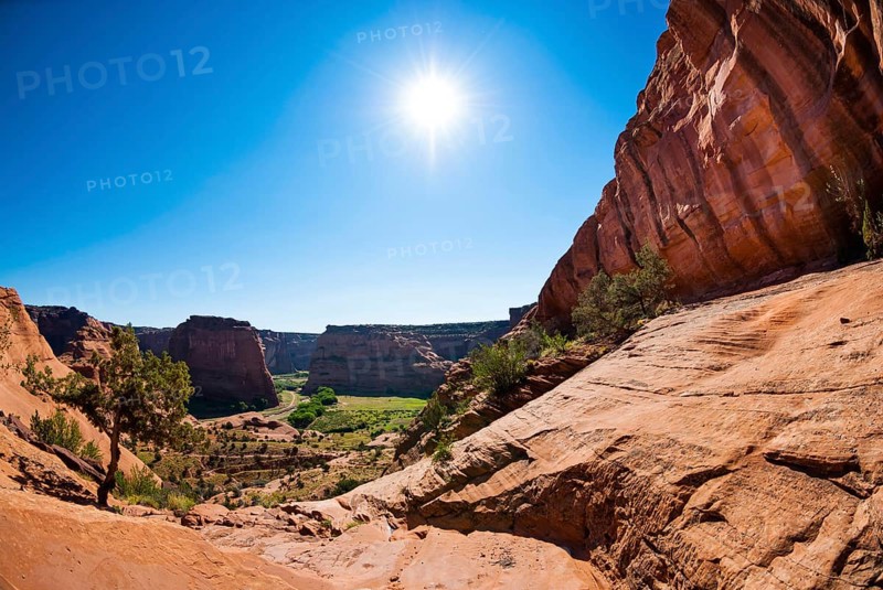 Backlight, sun, overview in Chelly Canyon National Park, Arizona, USA, North America