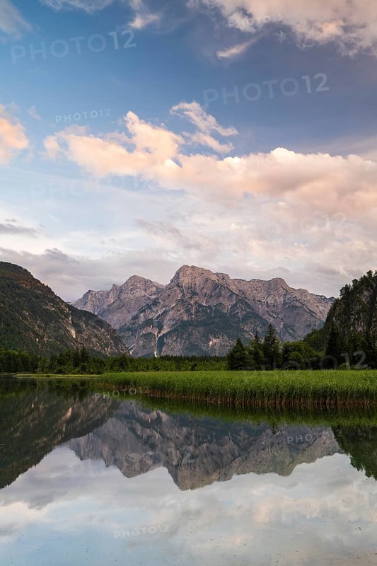 Almsee with reflection, Totes Gebirge, Grünau, Almtal, Salzkammergut, Upper Austria, Austria, Europe