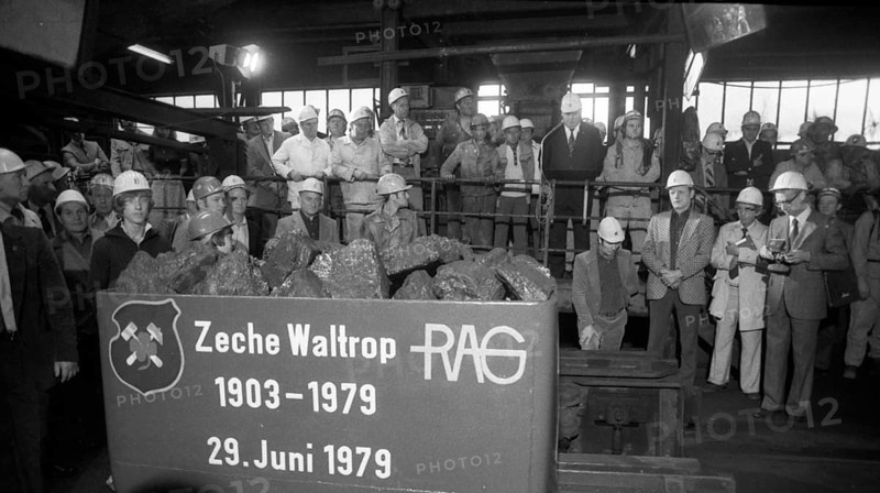 With the last dog the coal mine Waltrop ended its coal feeding in the coalfield on 29.06.1979 in Dortmund-Waltrop, DEU, Germany, Dortmund, Europe
