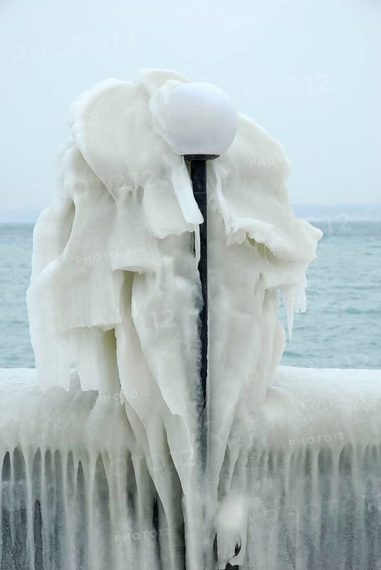 Streetlamp covered with ice, ice sculpture, Lake Geneva, Versoix, Canton Geneva, Switzerland, Europe