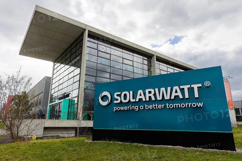 Solarwatt is a German manufacturer and supplier of photovoltaic systems for homes and small businesses. The company consistently pursues a strategy of complete energy systems, which means that it produces and sells all essential components for the self-sufficiency of households from solar power