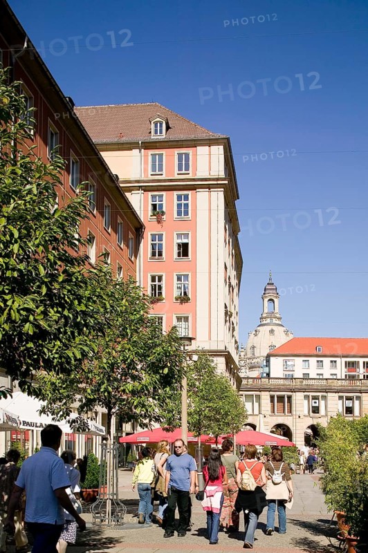 The Weiße Gasse with its new buildings from the 1950s was transformed into a pub district