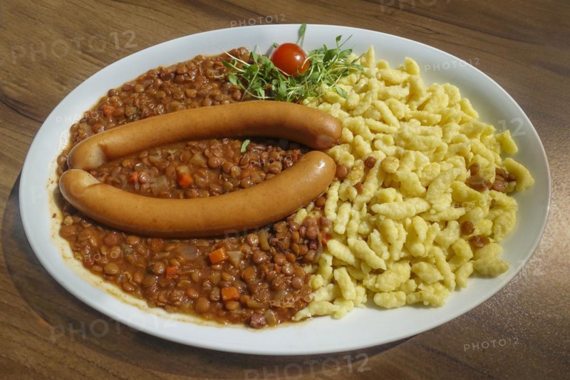 Swabian cuisine, lentils and spaetzle with string sausages, wienerle, veal sausages, pasta, typical Swabian, hearty home cooking, traditional cuisine, food photography, studio, Germany, Europe