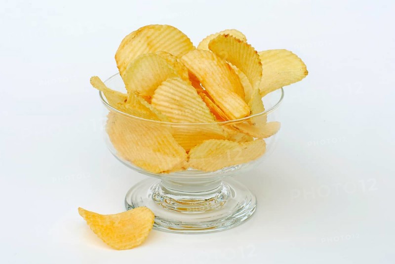 Tray with potato chips, crisps