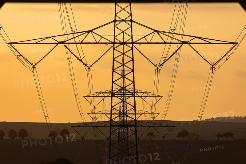 Overhead line near Ölsa in the Osterzegebirge mountains