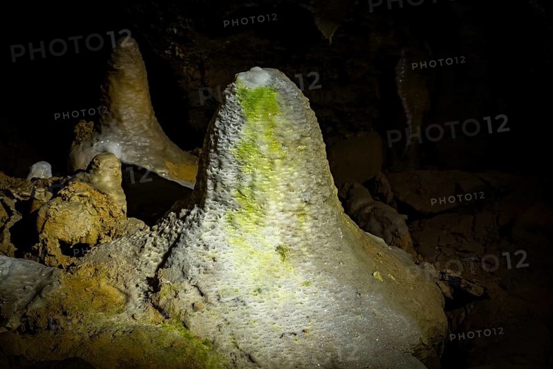 Dragon Cave Syrau
