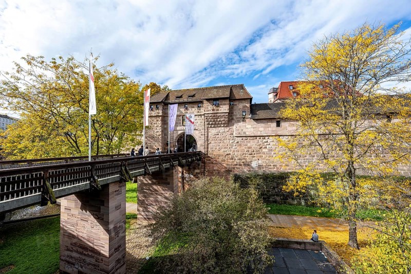 Bridge at Frauentor, Old City Wall at Handwerkerhof, in autumn, Nuremberg, Middle Franconia, Bavaria, Germany, Europe