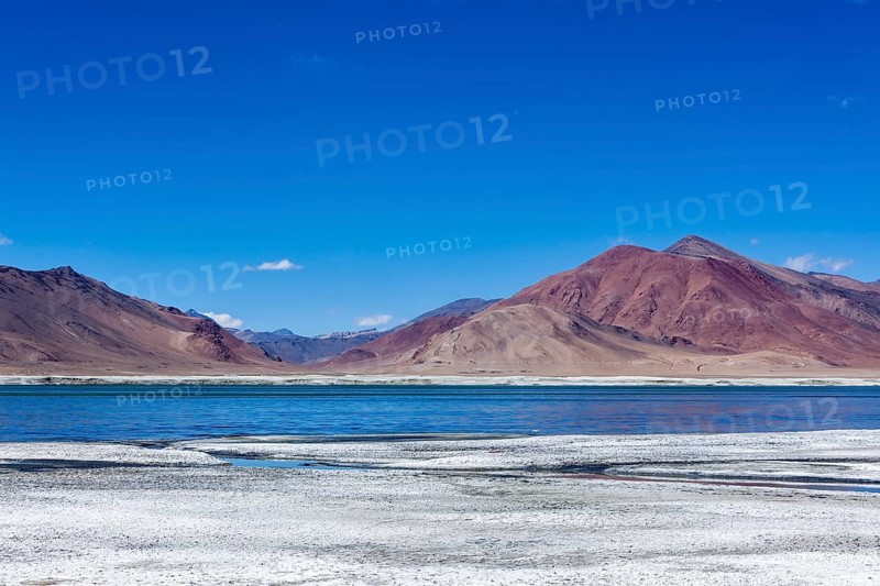 Tso Kar, fluctuating salt lake in Himalayas. Rapshu, Ladakh, Jammu and Kashmir, India, Asia