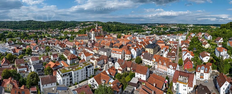 City view with Sigmaringen Castle, Hohenzollern Castle, former princely residence and administrative seat of the Princes of Hohenzollern-Sigmaringen, Sigmaringen, Baden-Württemberg, Germany, Europe