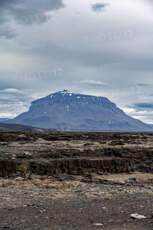 Herðubreið Table Mountain, Volcanic Landscape, Barren Landscape, Vatnajökull National Park, Icelandic Highlands, Iceland, Europe