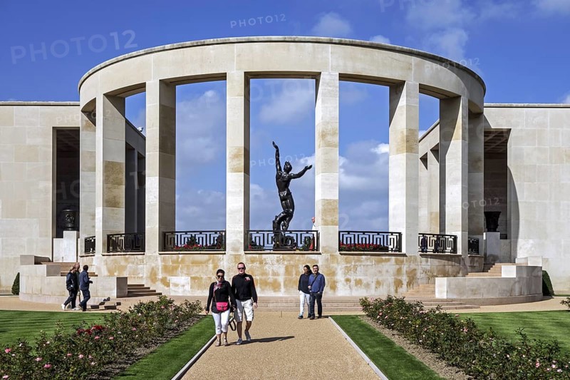 Tourists visiting the Normandy American Cemetery and Memorial, Omaha Beach, Colleville-sur-Mer, Normandy, France, Europe