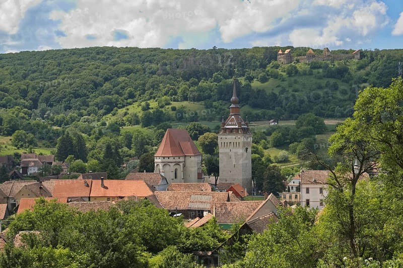 The fortified church of Saschiz, Biserica Fortificata Saschiz, in Transylvania. The church is a fortified church built with embrasures for defensive purposes. It is a UNESCO World Heritage Site. Saschiz, Transylvania, Transylvania, Romania, Southeast Europe, Europe