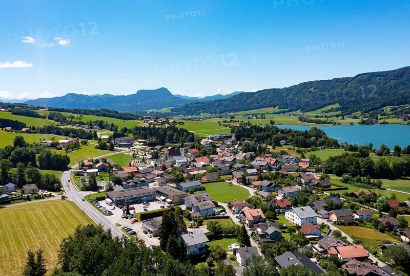 Drone shot, Zell am moss am Irrsee, Salzkammergut, Upper Austria, Austria, Europe