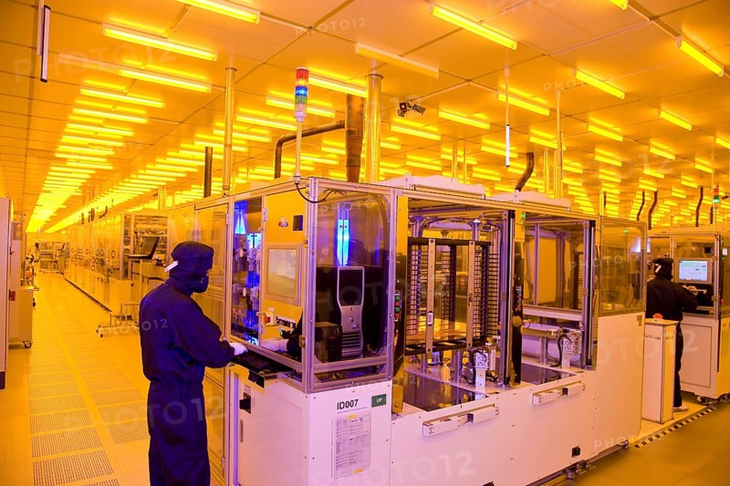 Plastic Logic, e-paper display, production in Dresden