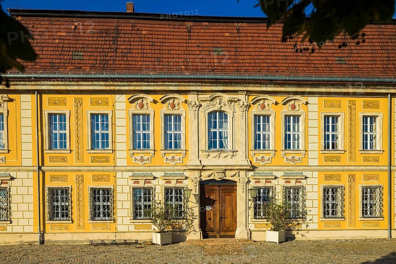 Built around 1709 in the style of a large manor house, the hunting lodge - often referred to as a hunting lodge - is considered an outstanding gem of Baroque architecture in the Mulde Valley. The architect was Matthäus Daniel Pöppelmann