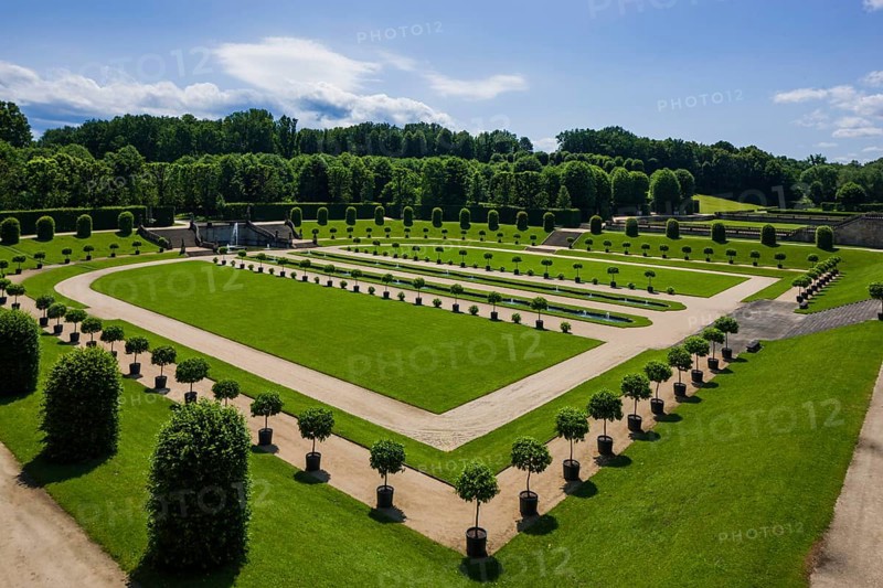 The Großsedlitz Baroque Garden with the Friedrichschlösschen is situated on a hill on the left bank of the Elbe to the south-east of Dresden in Großsedlitz, which belongs to the town of Heidenau in the Free State of Saxony
