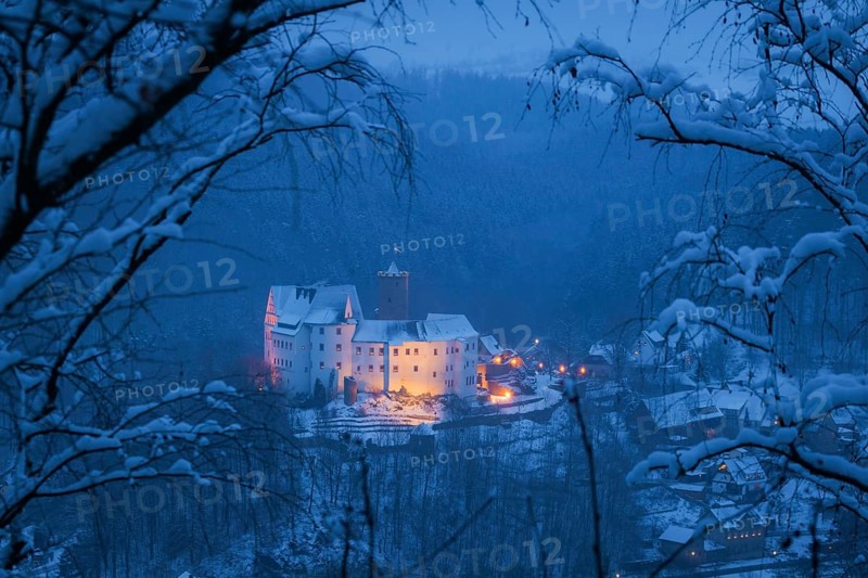 Scharfenstein Castle is a Spornburg on an elongated spur above the village of Scharfenstein