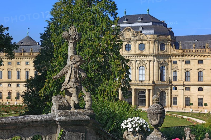 The Würzburg Residenz, putti on the bastion, park side, UNESCO World Heritage Site, Würzburg, Lower Franconia, Bavaria, Germany, Europe
